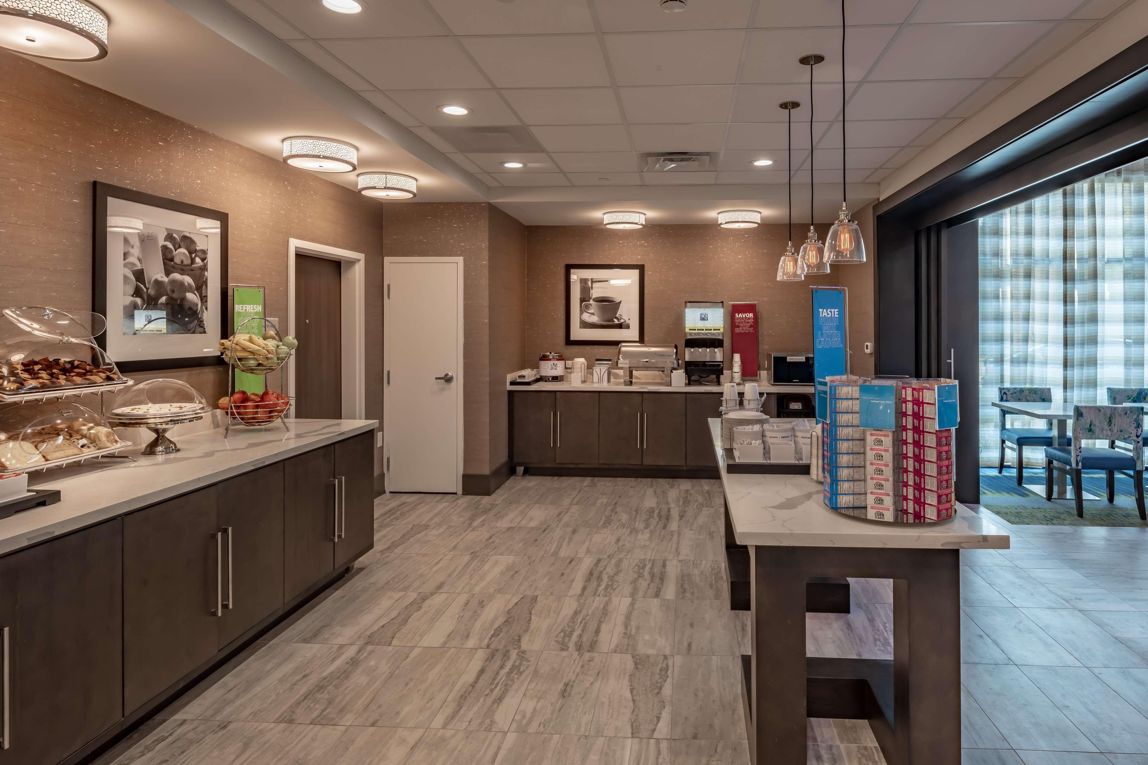 Hampton Inn & Suites Dallas/Plano Central Exterior foto